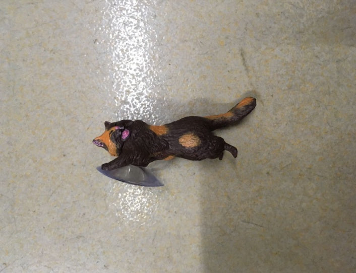 Lazy cat mobile phone holder