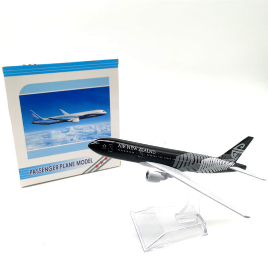 16CM Boeing 77 Airplane Model Toy Ornaments